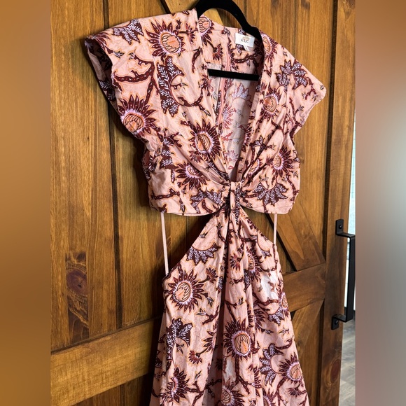 A.L.C Alexandria Gathered Cut Out Floral Dress - Picture 4 of 8